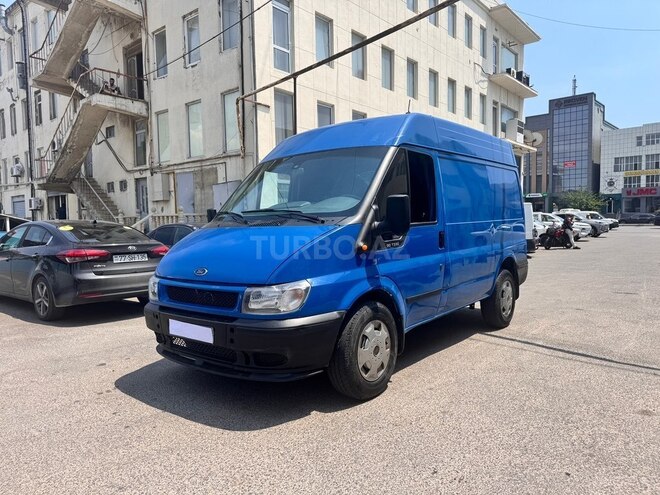 Ford Transit-2