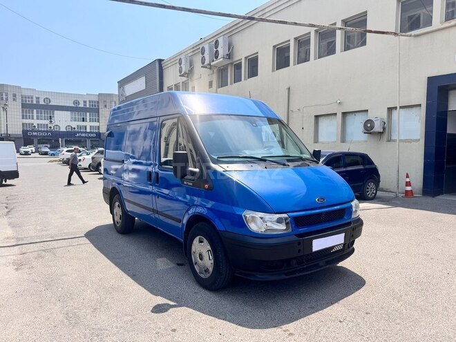 Ford Transit-3