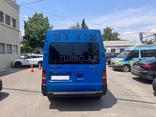 Ford Transit-5