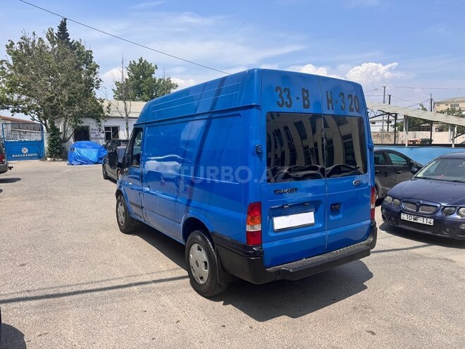 Ford Transit-7