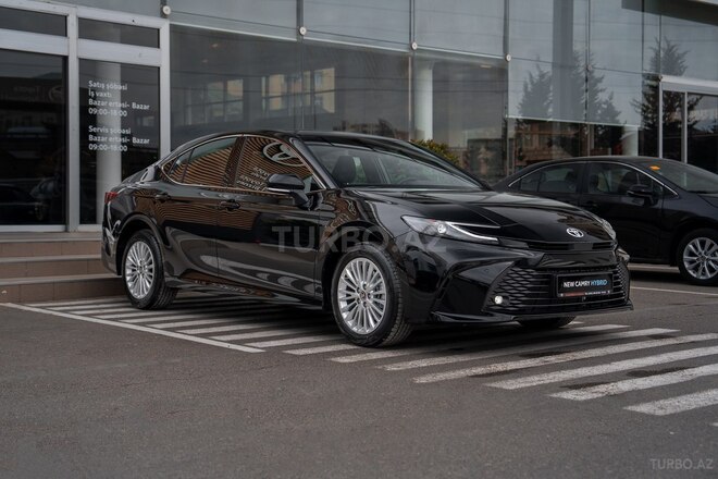 Toyota Camry-3