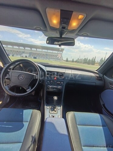 Mercedes C 180-8