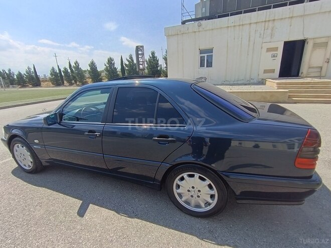 Mercedes C 180-7