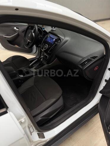 Ford Focus-6