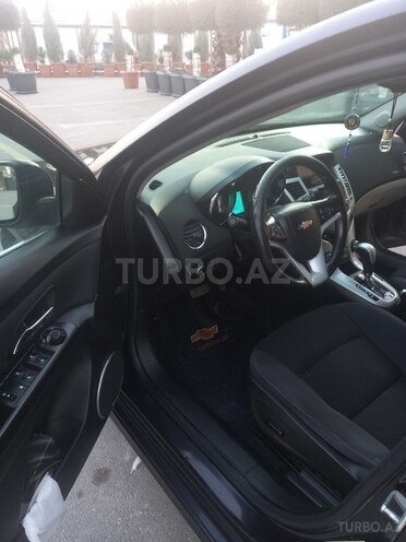 Chevrolet Cruze-10