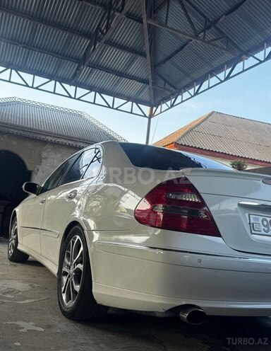 Mercedes E 240-6