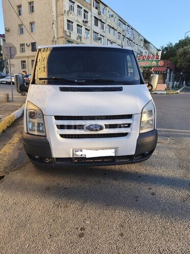 Ford Transit-1