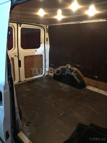 Ford Transit-9
