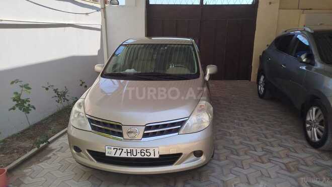 Nissan Tiida-1