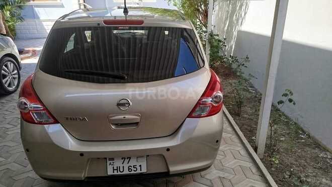Nissan Tiida-3