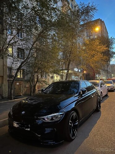 BMW 330-10