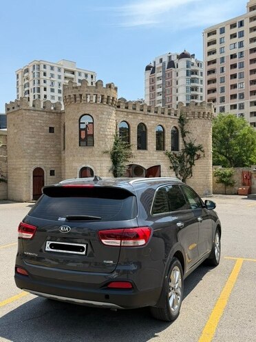Kia Sorento-6