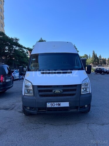 Ford Transit-1