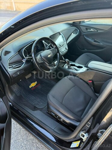 Chevrolet Malibu-9