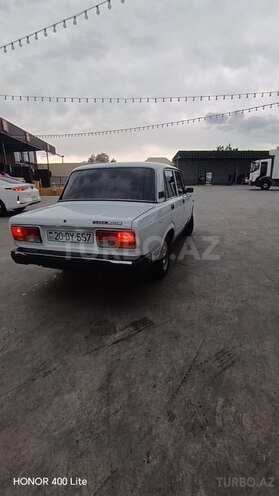 LADA (VAZ) 2107-2