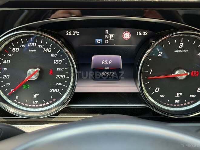 Mercedes E 220 d-13