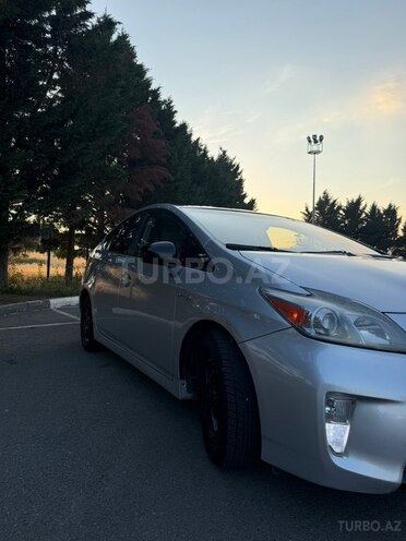 Toyota Prius-6