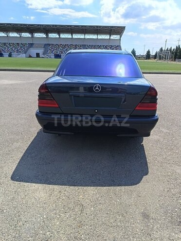 Mercedes C 180-17