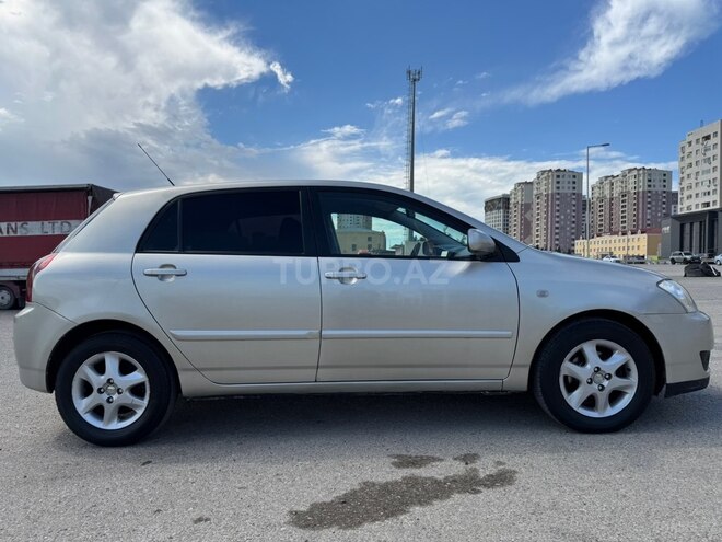 Toyota Corolla-11