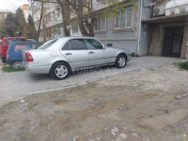 Mercedes C 220-15