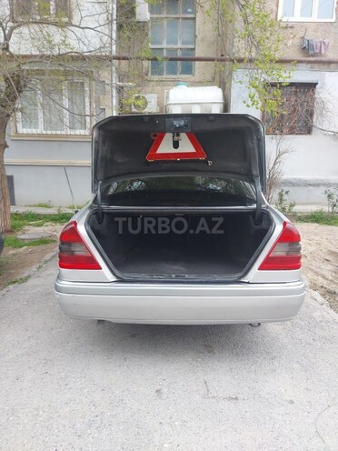 Mercedes C 220-12