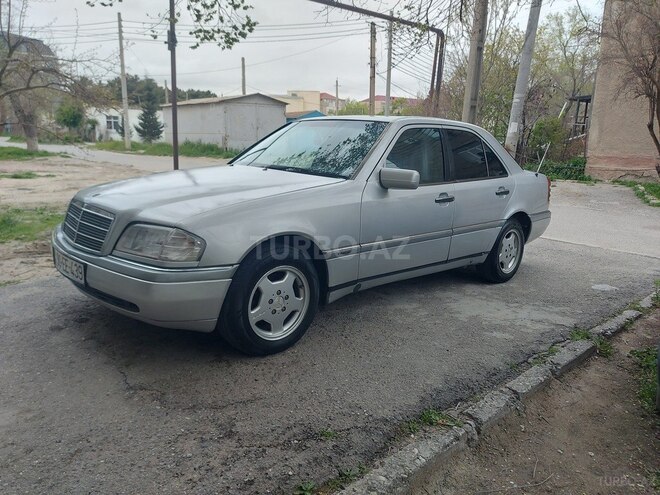 Mercedes C 220-2