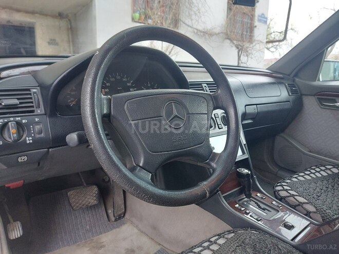 Mercedes C 220-9