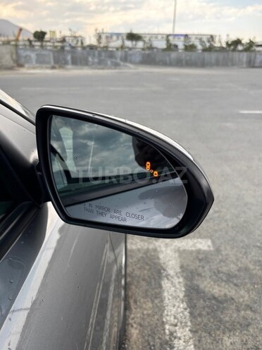 Hyundai Elantra-11