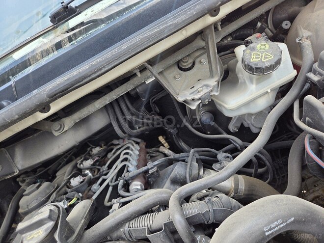 Ford Transit-2