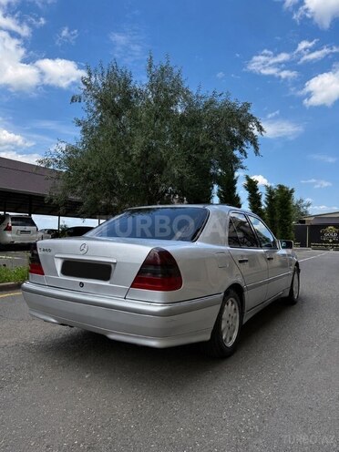 Mercedes C 240-4