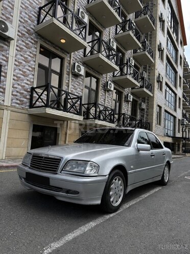 Mercedes C 240-1