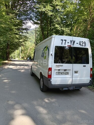 Ford Transit-3