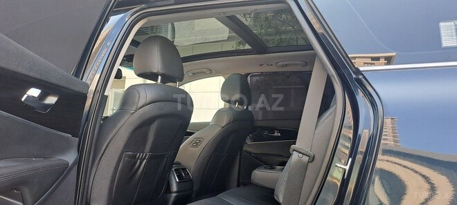 Kia Sorento-12