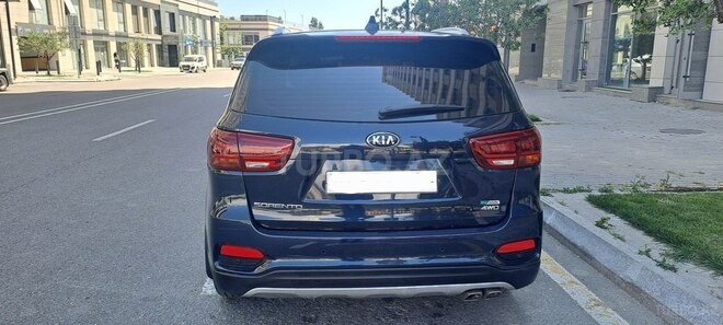 Kia Sorento-8