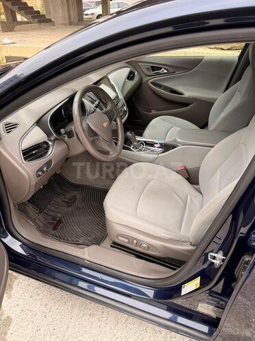 Chevrolet Malibu-8
