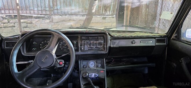 LADA (VAZ) 2107-4