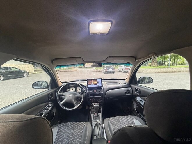 Nissan Sunny-6