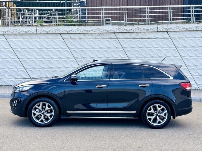 Kia Sorento-8
