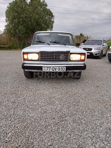 LADA (VAZ) 2107-1