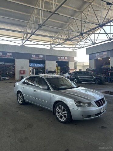 Hyundai Sonata-4