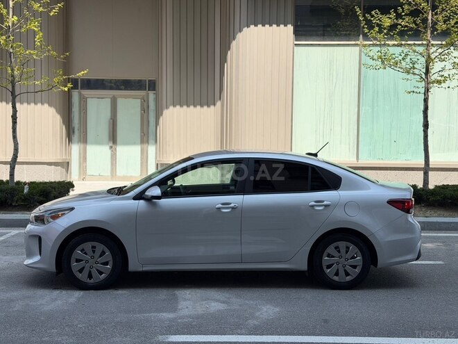 Kia Rio-6