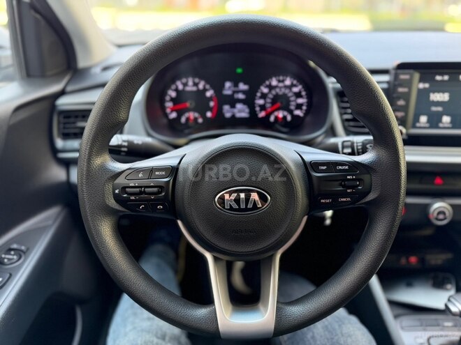 Kia Rio-11