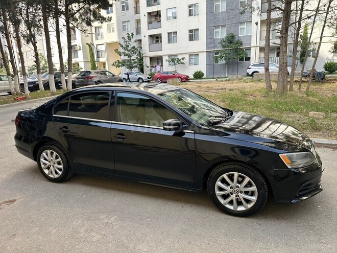 Volkswagen Jetta-2