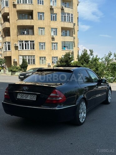 Mercedes E 320-3