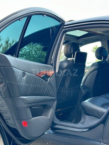 Mercedes E 320-8