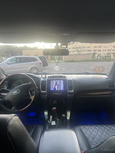 Toyota Land Cruiser Prado-7