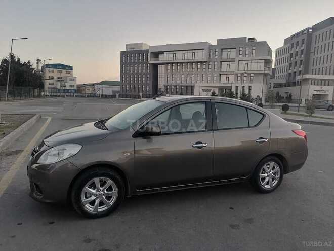 Nissan Sunny-4