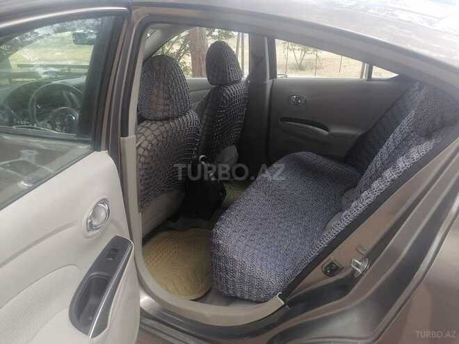 Nissan Sunny-2