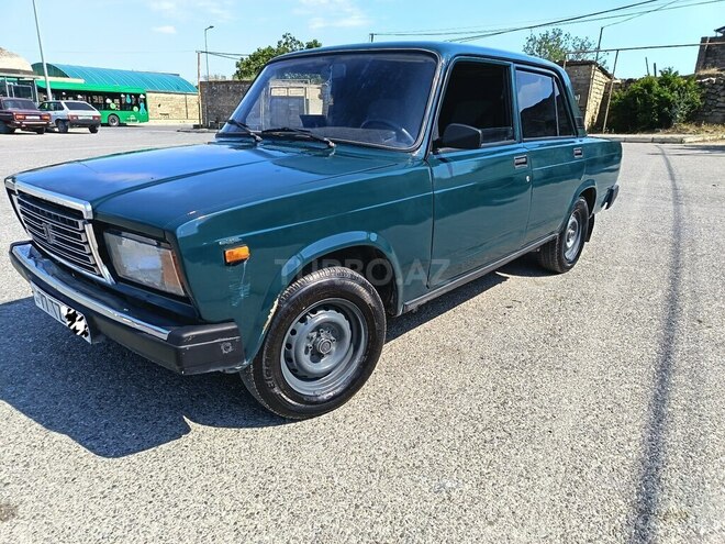 LADA (VAZ) 2107-2