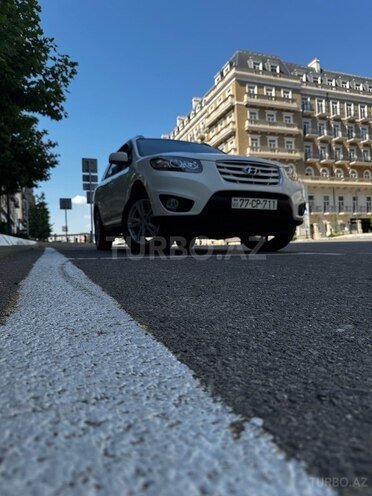 Hyundai Santa Fe-3